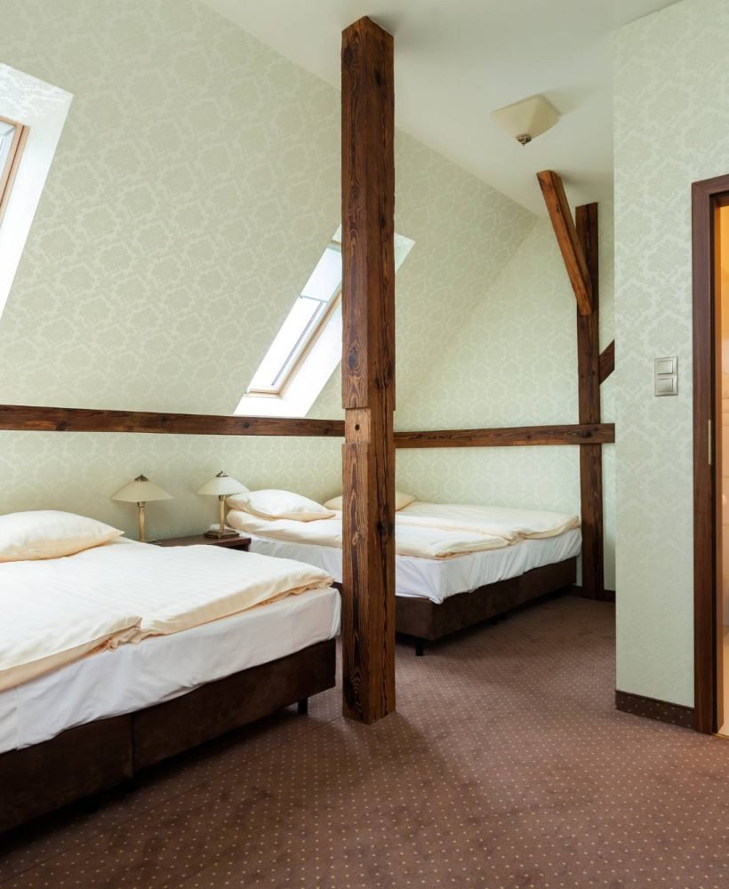 SHARED KIDS BEDROOM