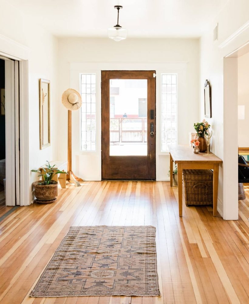TRADITIONAL HOME INTERIORS